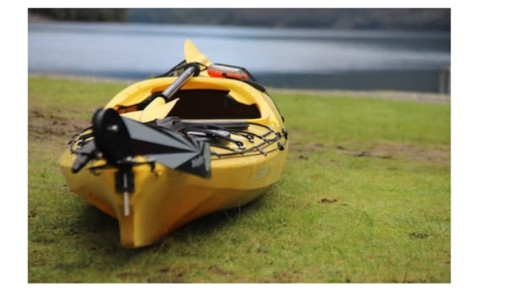 A yellow kayak